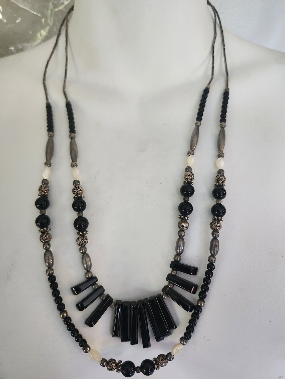 Vtg Native American Layered Black Beads Liquid Silver Statement Necklace